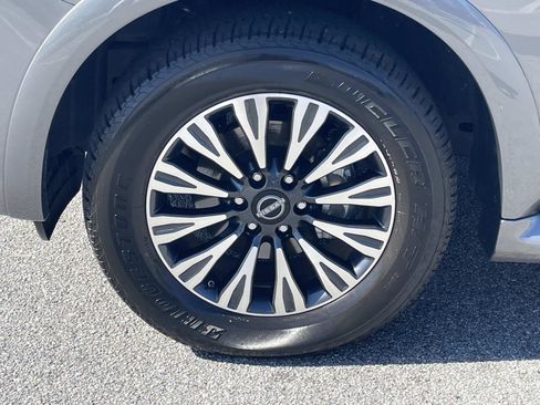 Used 2024 Nissan Armada SL w/ Midnight Edition Package image 7