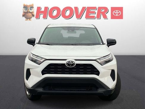 Used 2025 Toyota RAV4 LE FWD image 3