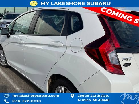 Used 2016 Honda Fit LX image 4
