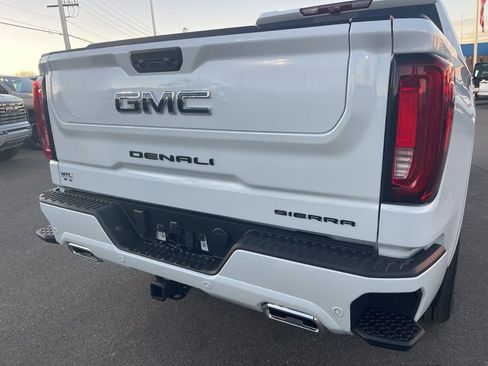 New 2026 GMC Sierra 1500 Denali Ultimate w/ LPO, Black Badging Package image 30