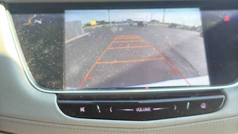 Used 2017 Cadillac XT5 Luxury w/ Driver Awareness Package FWD image 16