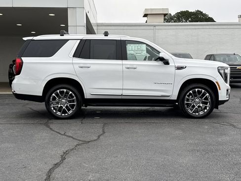 New 2026 GMC Yukon Elevation w/ LPO, Floor Liner Package image 2