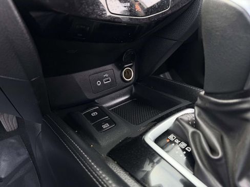 Used 2019 Nissan Rogue SL w/ Premium Package AWD/4WD image 29