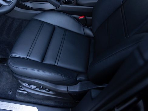 Certified 2026 Porsche Cayenne Coupe AWD/4WD image 22