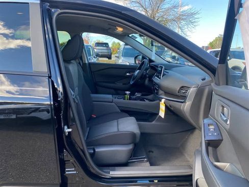 New 2026 Nissan Rogue SV image 27