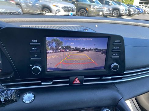 Certified 2023 Hyundai Elantra SEL FWD image 12