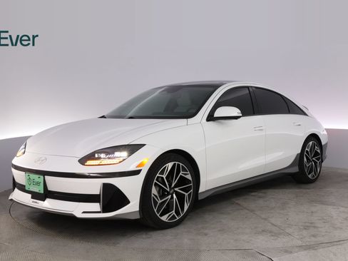 Used 2023 Hyundai Ioniq 6 Limited RWD image 2