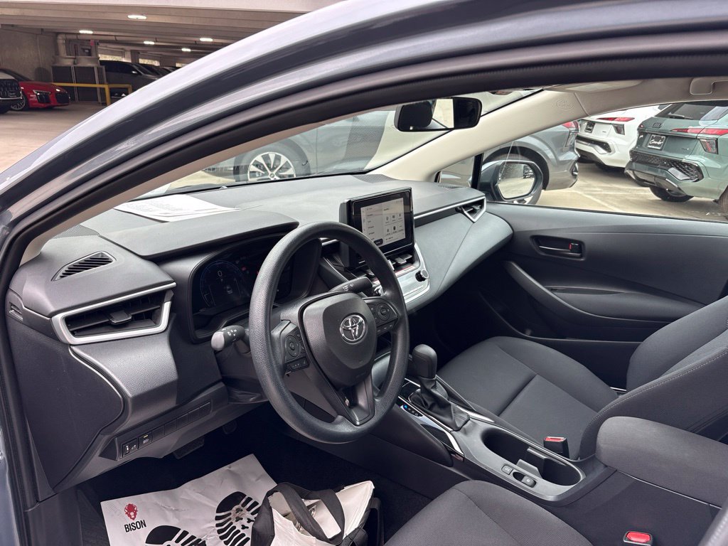 Used 2026 Toyota Corolla LE FWD image 16