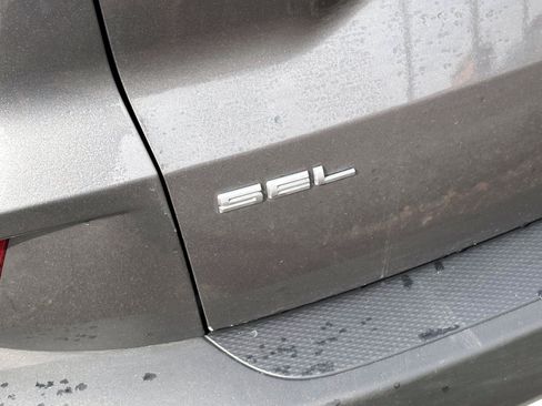 Used 2022 Ford Escape SEL image 9