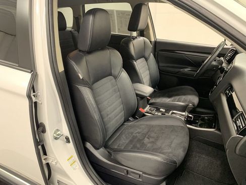 Used 2019 Mitsubishi Outlander SE AWD/4WD image 23