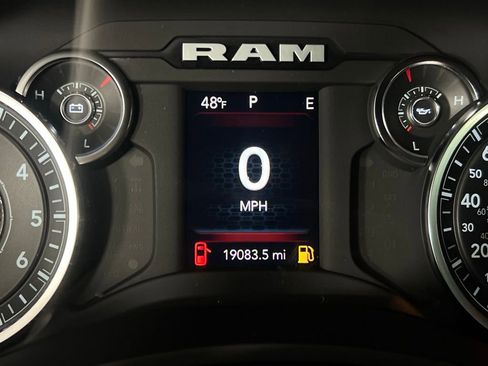 Used 2024 RAM 2500 Big Horn w/ Bed Utility Group image 17