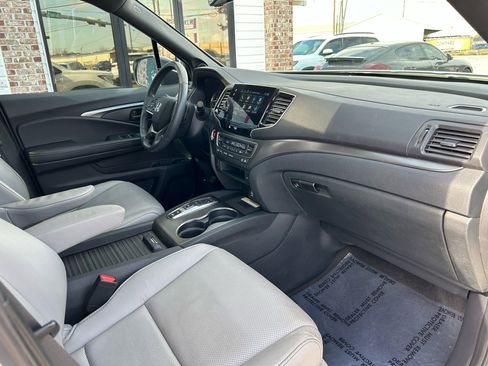 Used 2023 Honda Passport EX-L image 40