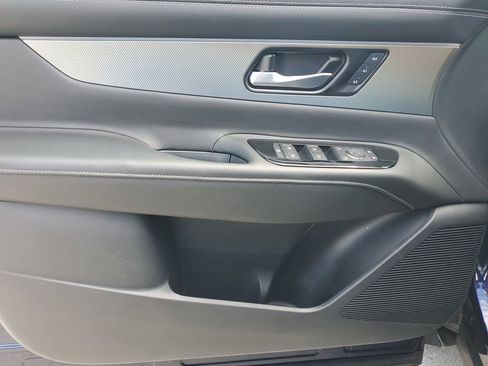 Used 2025 Nissan Murano SL image 23