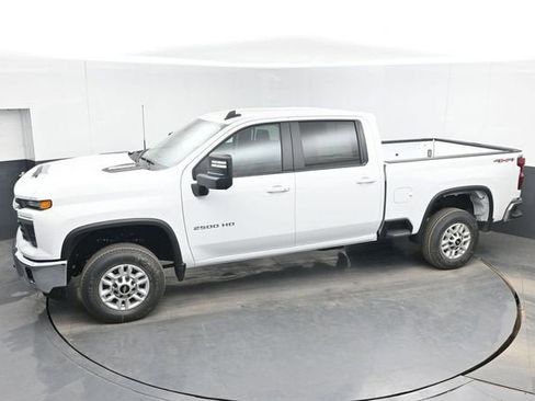 New 2026 Chevrolet Silverado 2500 LT w/ Leather Package AWD/4WD image 35