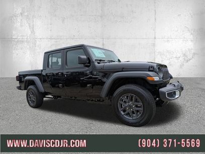 New 2026 Jeep Gladiator Sport