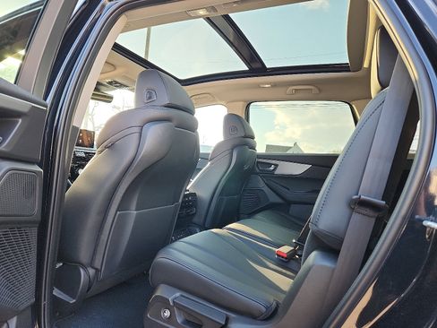 Used 2025 Acura MDX SH-AWD image 10