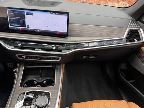 New 2026 BMW X5 xDrive50e image 17