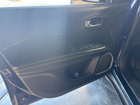 Used 2019 Jeep Compass Sport w/ Tech Group image 19