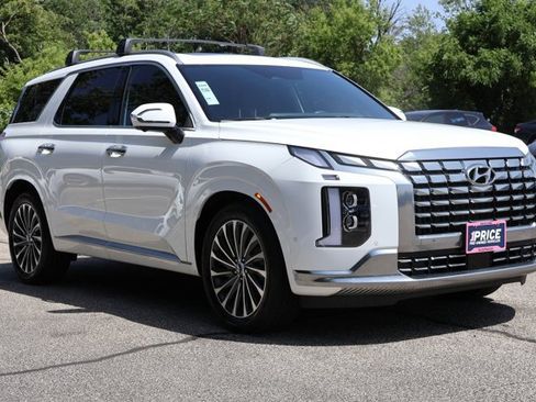 Used 2024 Hyundai Palisade Calligraphy AWD/4WD image 3