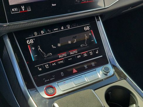 New 2026 Audi RS Q8 performance image 13