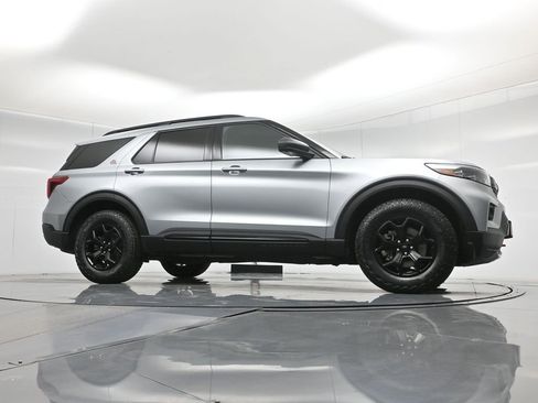 Certified 2022 Ford Explorer Timberline image 4