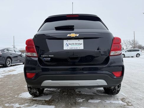 Used 2021 Chevrolet Trax LT w/ LT Convenience Package image 25