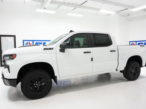 New 2026 Chevrolet Silverado 1500 LT Trail Boss w/ Convenience Package II image 8