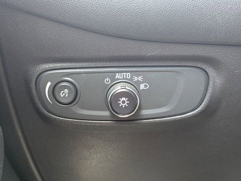 Used 2022 Chevrolet Equinox LT FWD image 28