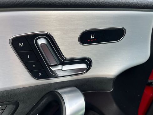 Certified 2025 Mercedes-Benz CLA 250 4MATIC image 17