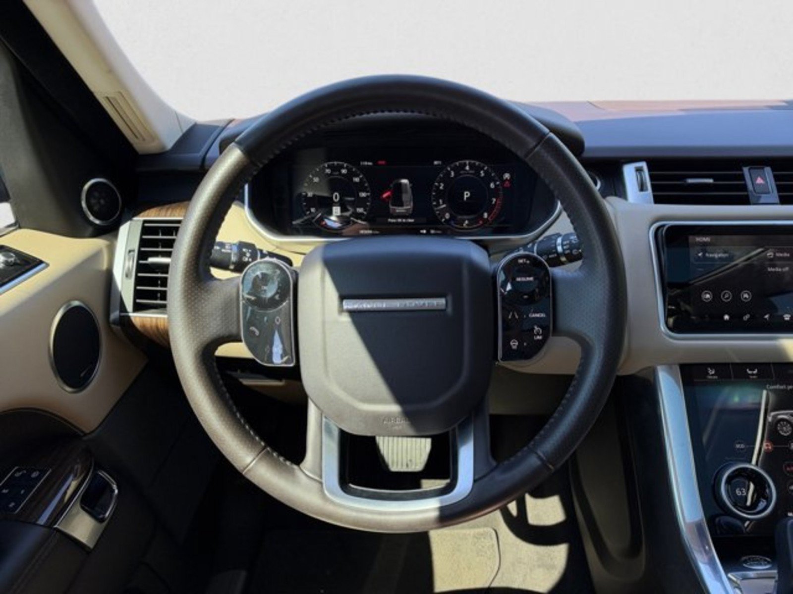 Used 2019 Land Rover Range Rover Sport HSE AWD/4WD image 15