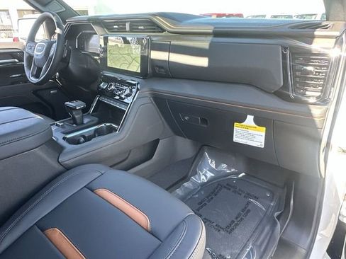 New 2026 GMC Sierra 1500 AT4 w/ AT4 Premium Package AWD/4WD image 30