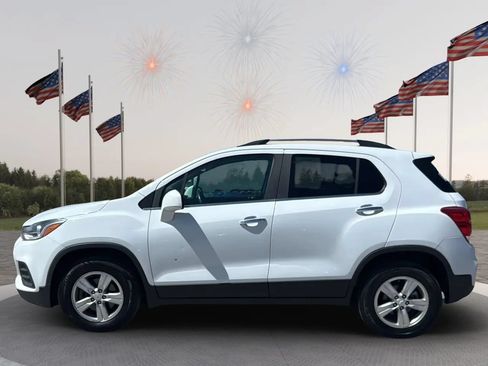 Used 2018 Chevrolet Trax LT AWD/4WD image 3