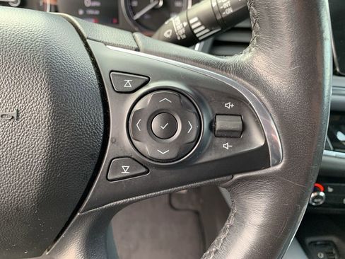 Used 2020 Buick Enclave Essence image 27