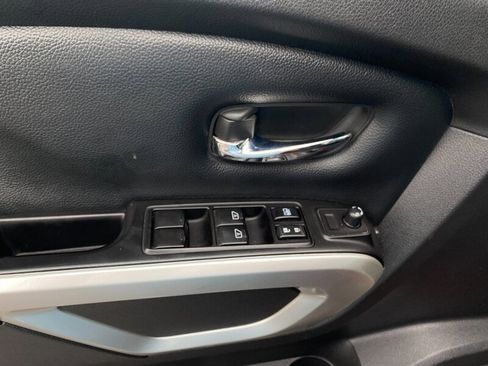 Used 2019 Nissan Titan PRO-4X image 32