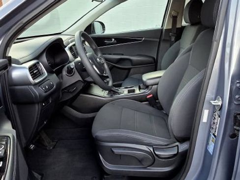 Used 2020 Kia Sorento LX AWD/4WD image 12