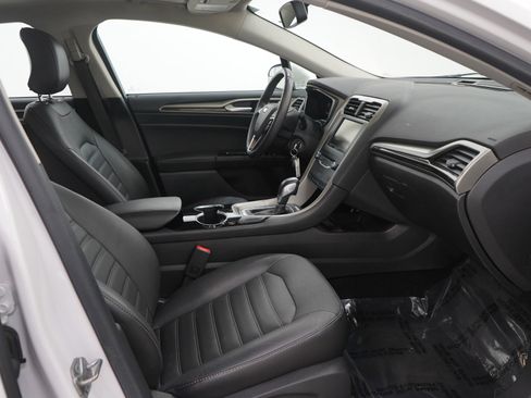 Used 2015 Ford Fusion SE w/ Equipment Group 202A image 10