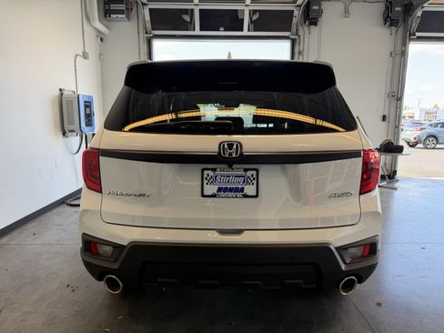 Used 2023 Honda Passport EX-L image 4