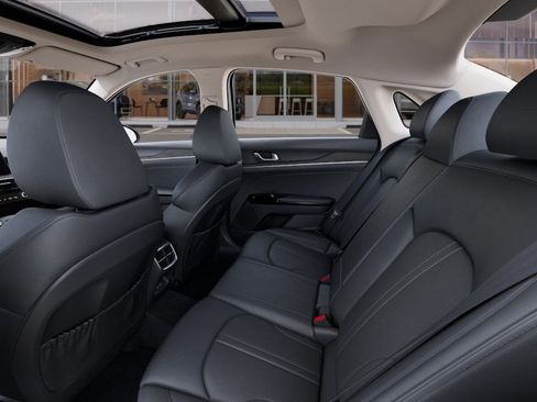 New 2025 Kia K5 EX image 18