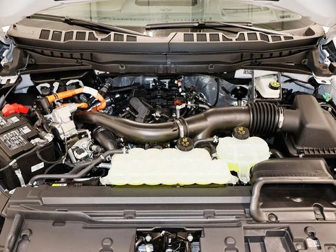 New 2025 Ford F150 Platinum w/ Equipment Group 703A Plus image 38