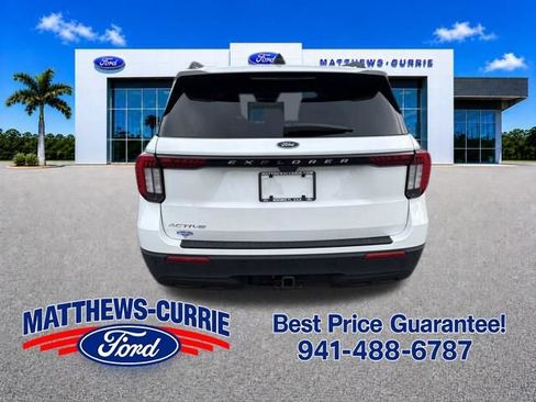 Certified 2025 Ford Explorer Active RWD image 5