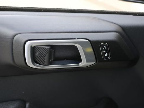 Used 2025 Ford Bronco Badlands AWD/4WD image 19