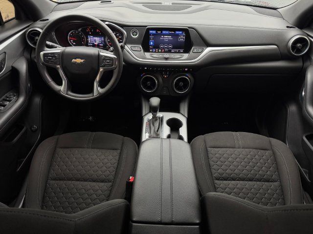 Used 2021 Chevrolet Blazer LT AWD/4WD image 4