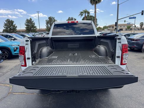 Used 2024 RAM 2500 Big Horn AWD/4WD image 12