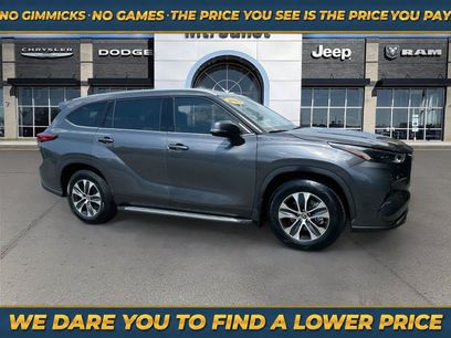 Used 2022 Toyota Highlander XLE