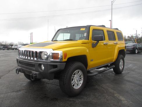 Used 2007 HUMMER H3 image 1