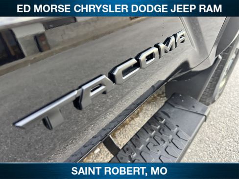 Used 2025 Toyota Tacoma SR5 image 12