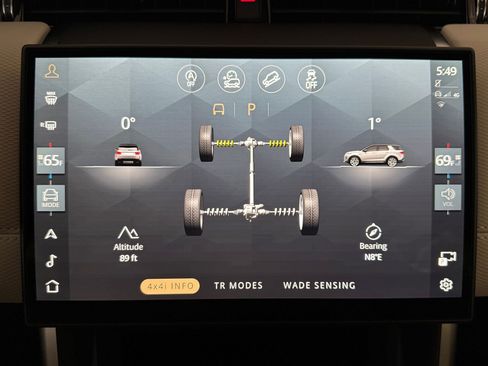 Used 2025 Land Rover Discovery Sport Dynamic SE image 20