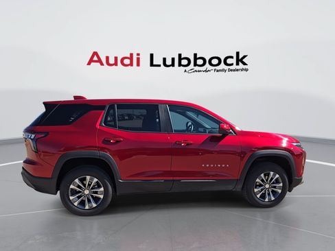 Used 2026 Chevrolet Equinox LT FWD image 9