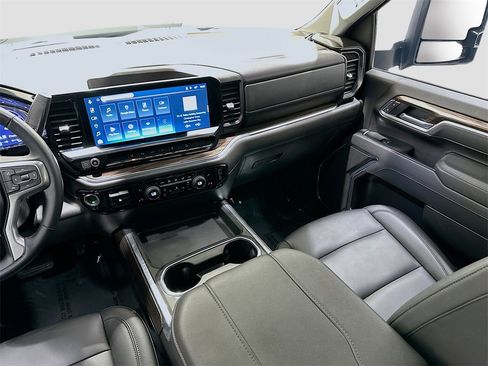 Used 2025 Chevrolet Silverado 2500 LT w/ Trail Boss Package image 23