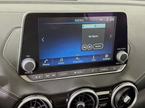Used 2025 Nissan Sentra SV FWD image 29